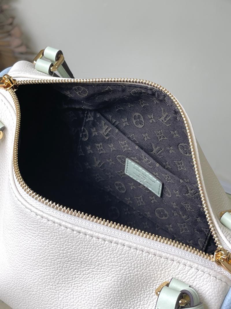 Louis Vuitton Express PM Ivoire M26039