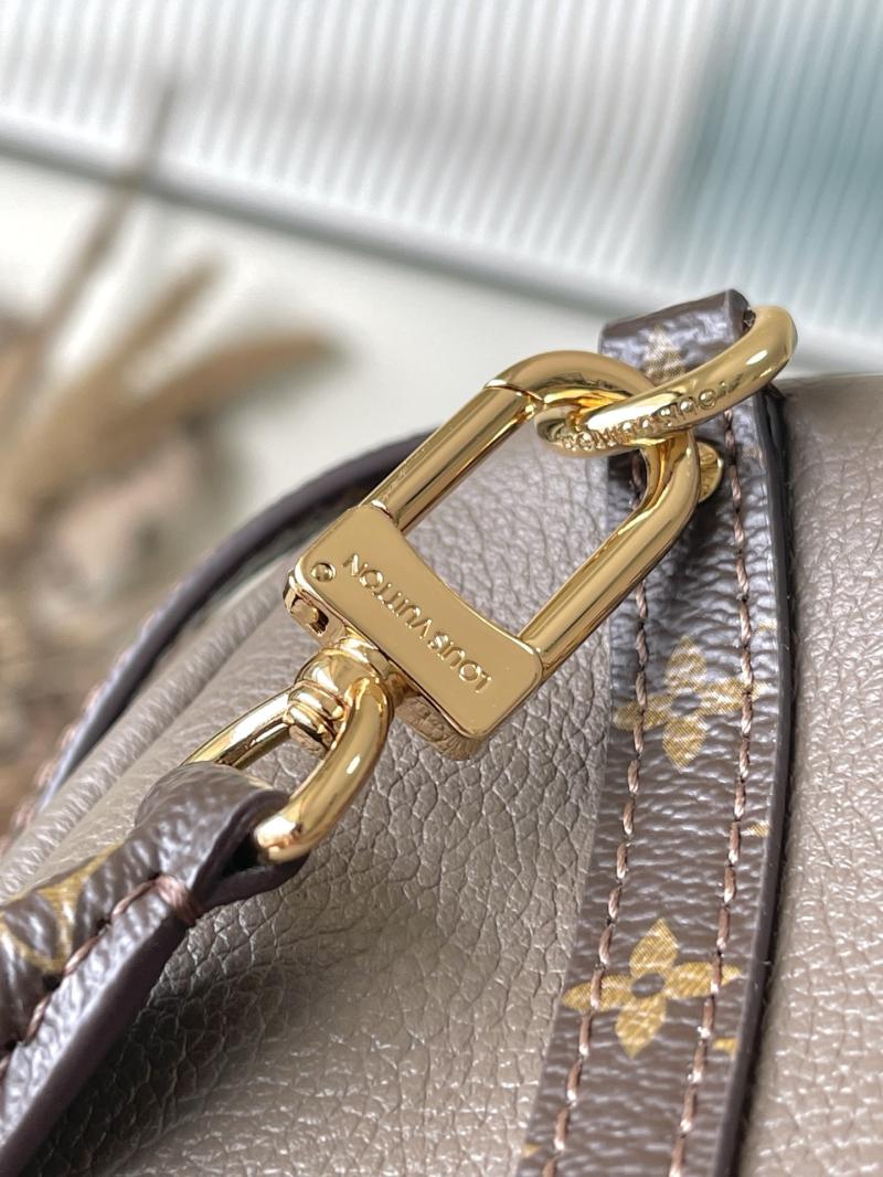 Louis Vuitton Express PM Smoke M26039