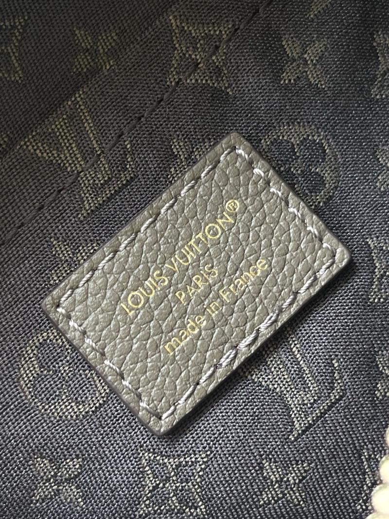 Louis Vuitton Express PM Smoke M26039