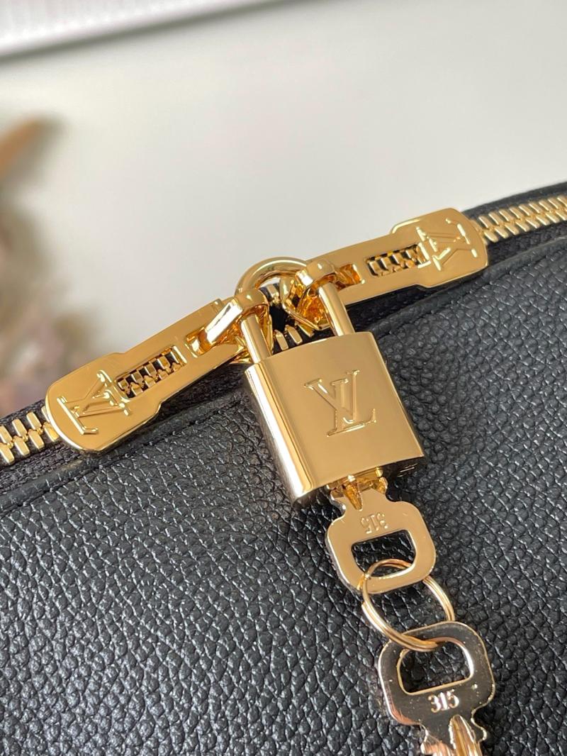 Louis Vuitton Express Travel Black M26037