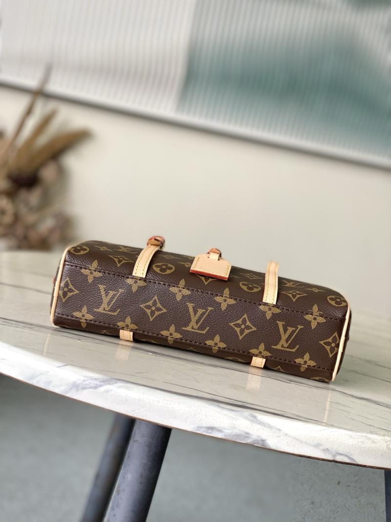 Louis Vuitton Hang On M47031