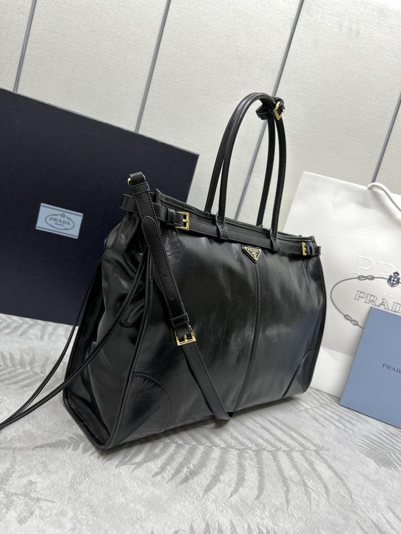 Prada Bonnie extra-large leather handbag Black 1BA439