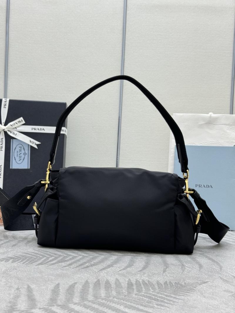 Prada Explore medium shoulder bag Black 1BD394
