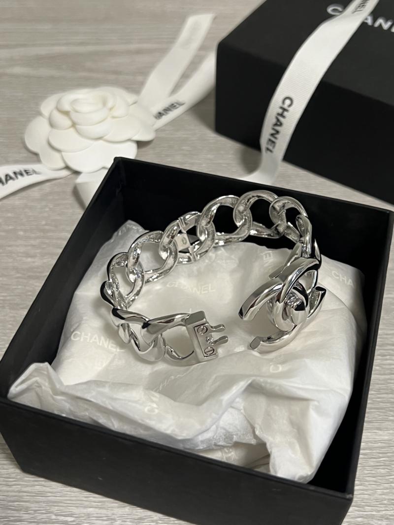 Chanel Bracelet YCB92201
