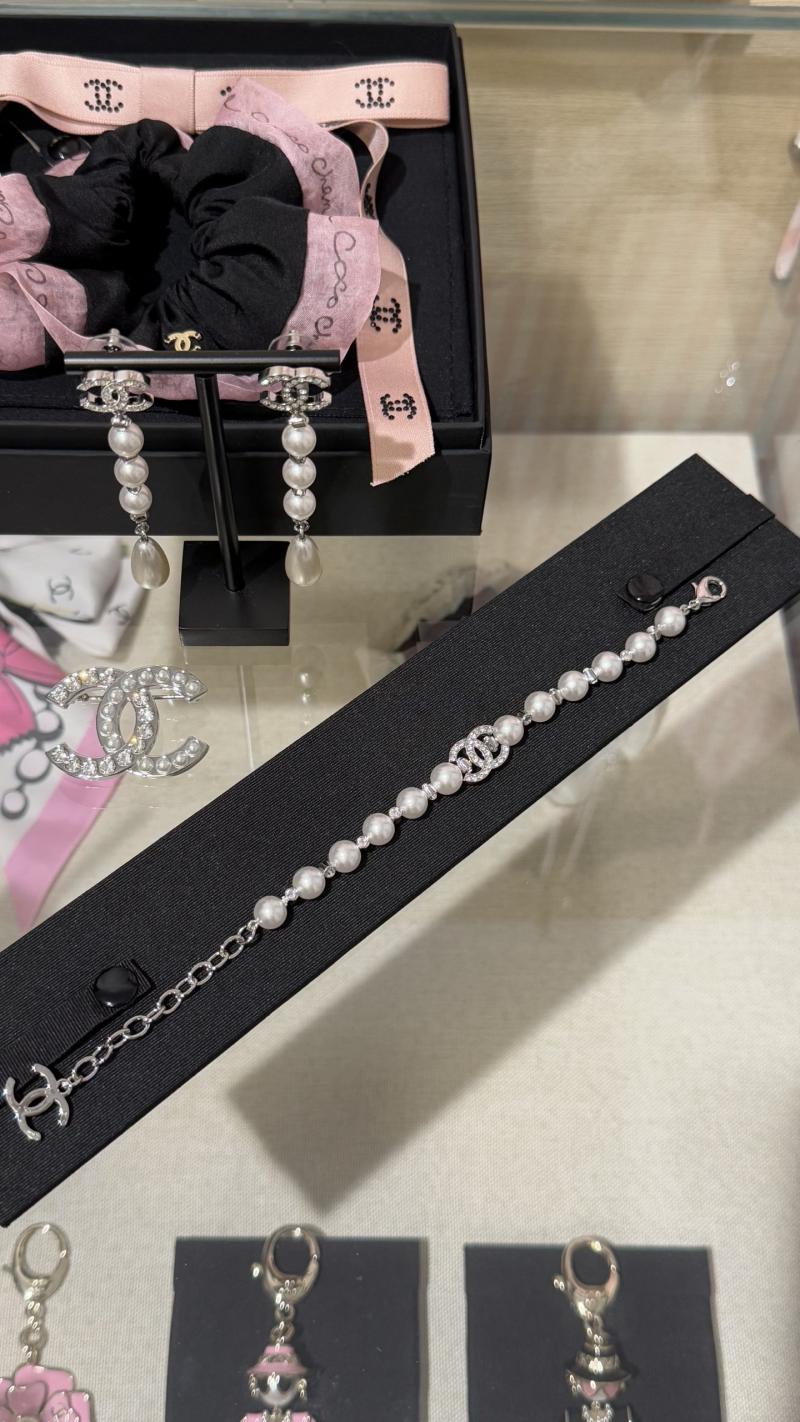 Chanel Bracelet YCB92202