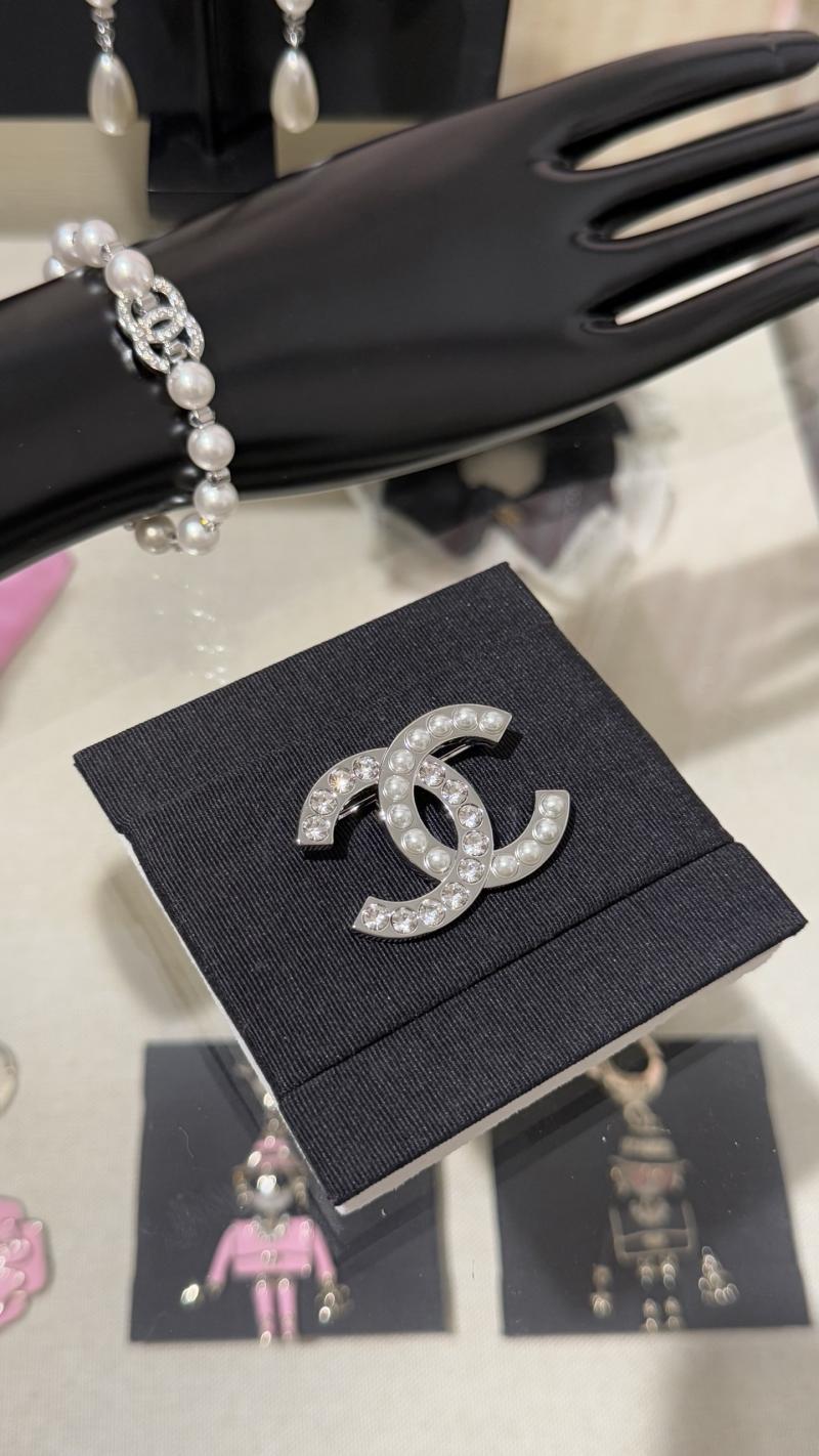 Chanel Brooch YCB92203