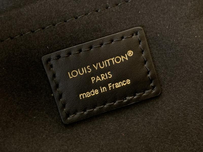 Louis Vuitton Alma BB Black M26409