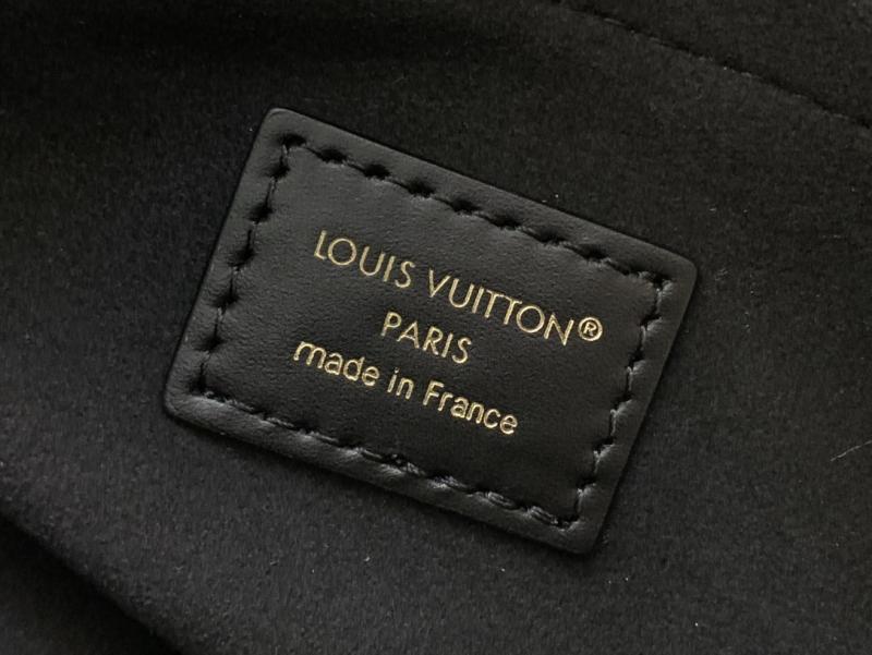 Louis Vuitton Alma PM Black M26489
