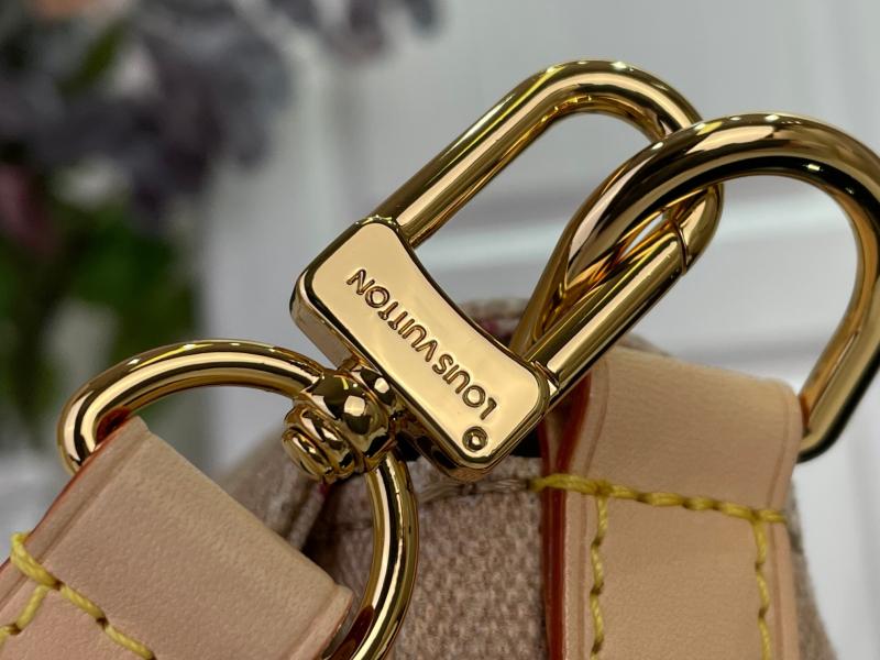 Louis Vuitton Escape M15134