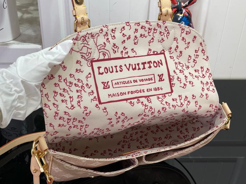 Louis Vuitton Escape M15134