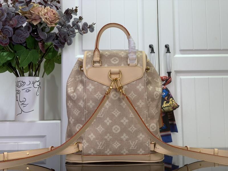 Louis Vuitton Montsouris PM M15135