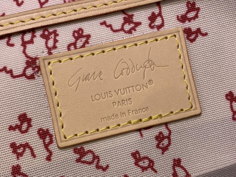Louis Vuitton Montsouris PM M15135