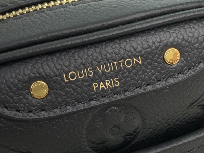 Louis Vuitton Tiny Camera Bag Black M26509