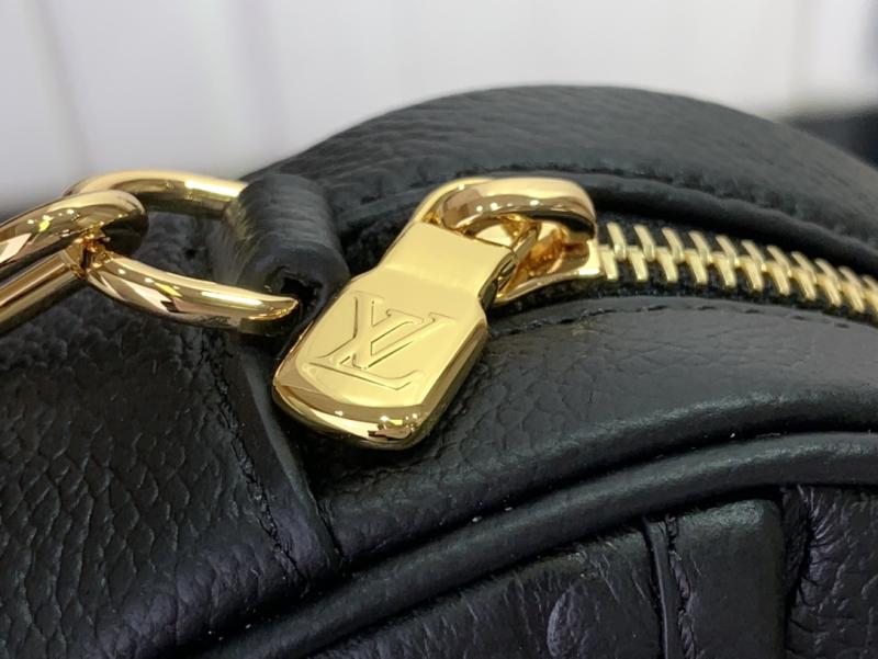 Louis Vuitton Tiny Camera Bag Black M26509