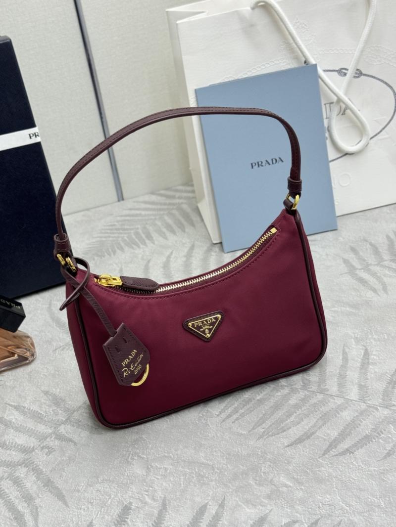Prada Re-Edition 2005 mini bag Burgundy 1N204M