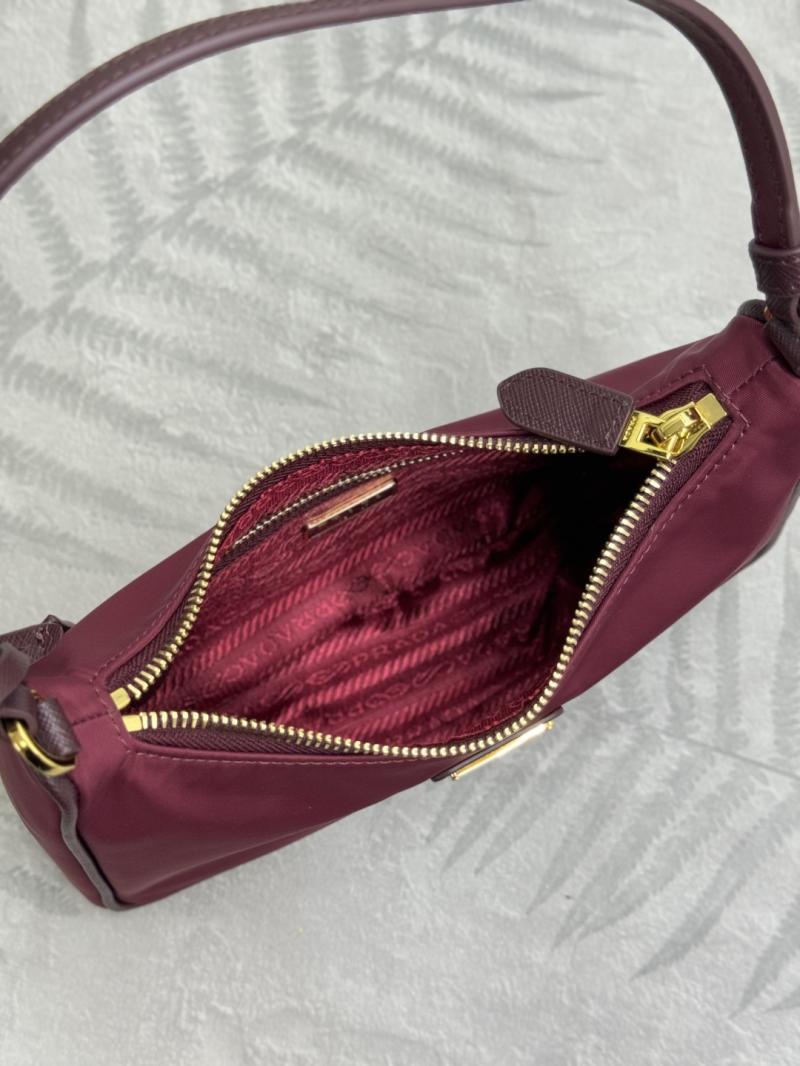 Prada Re-Edition 2005 mini bag Burgundy 1N204M
