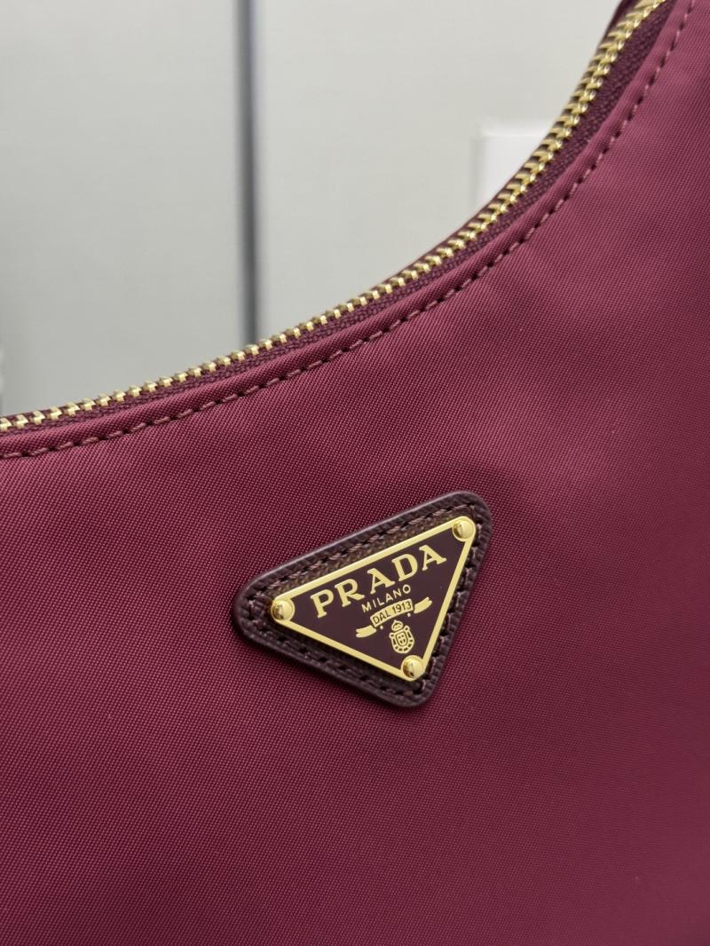 Prada Re-Edition 2005 mini bag Burgundy 1N204M
