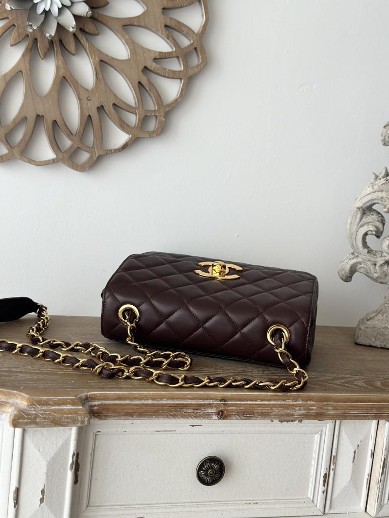 Vintage Chanel Lambskin Flap Bag Burgundy A2218