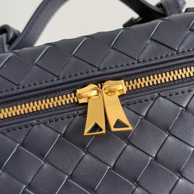 Bottega Veneta Bang Bang Vanity Case Nocturnal B789109