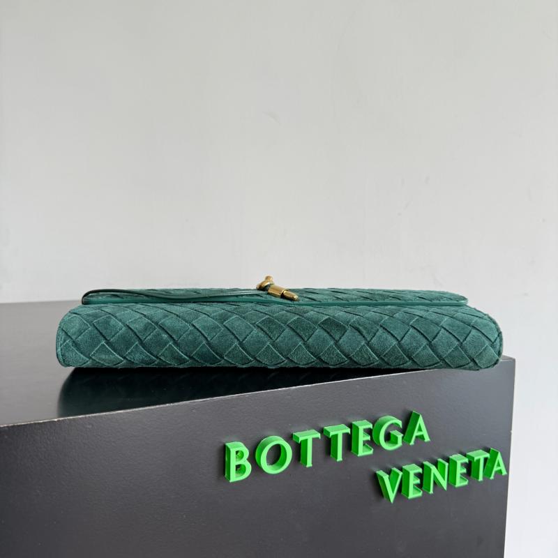 Bottega Veneta Long Clutch Andiamo Emerald green 741511