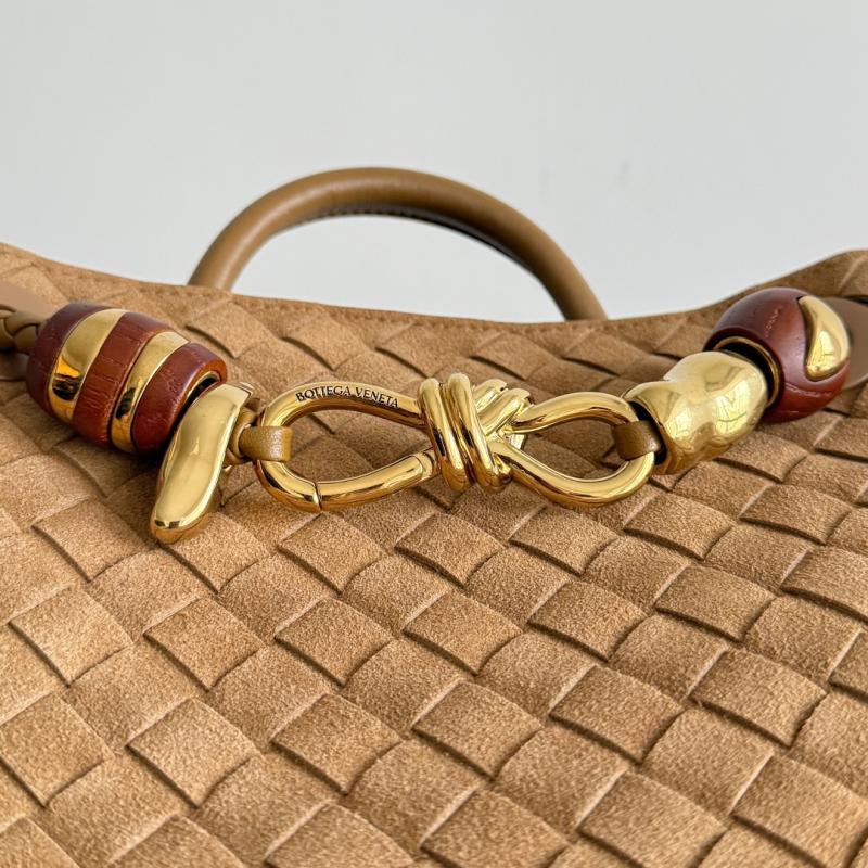 Bottega Veneta Suede Small Andiamo Brown 743568