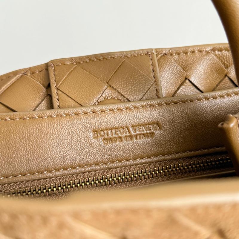 Bottega Veneta Suede Small Andiamo Brown 743568