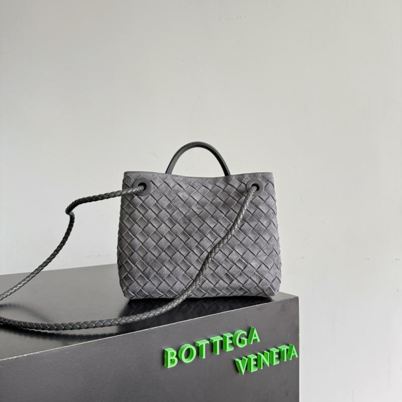 Bottega Veneta Suede Small Andiamo Graphite 743568