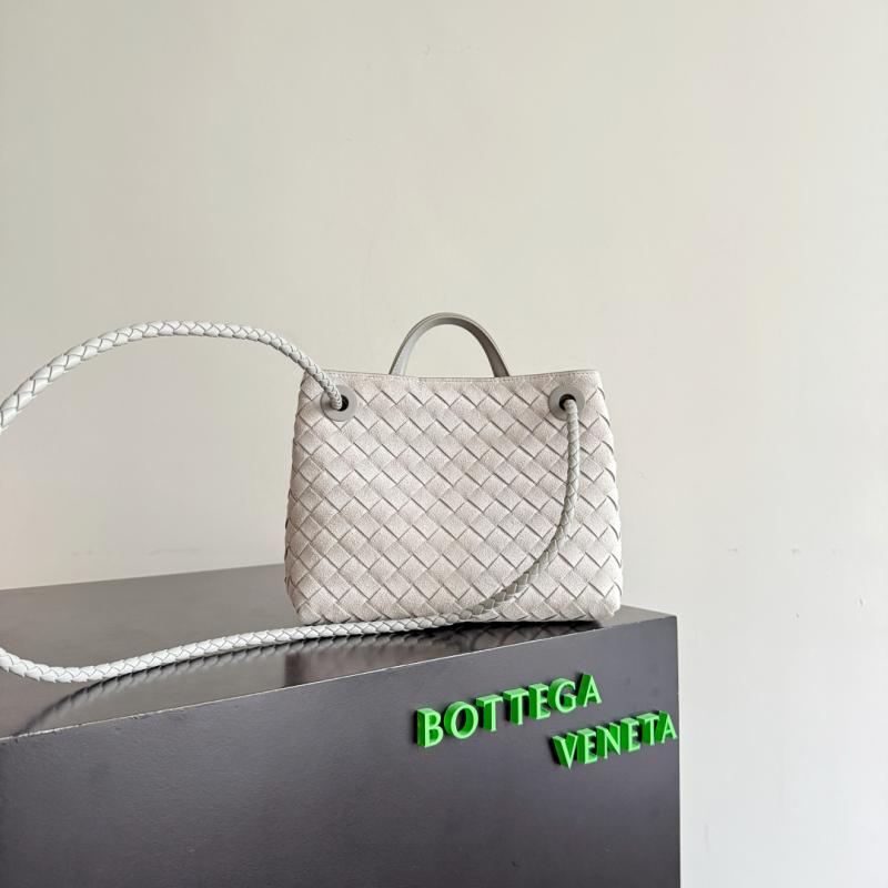 Bottega Veneta Suede Small Andiamo Sterling 743568