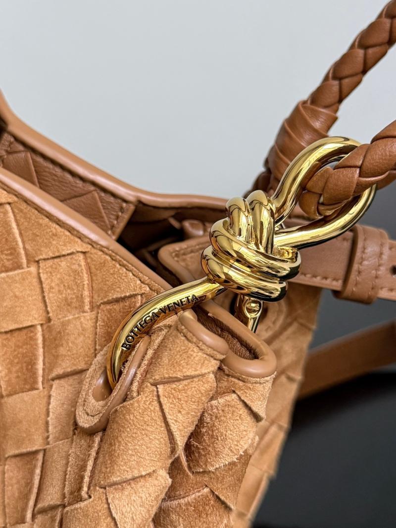 Bottega Veneta Suede Small Parachute Amber 796569