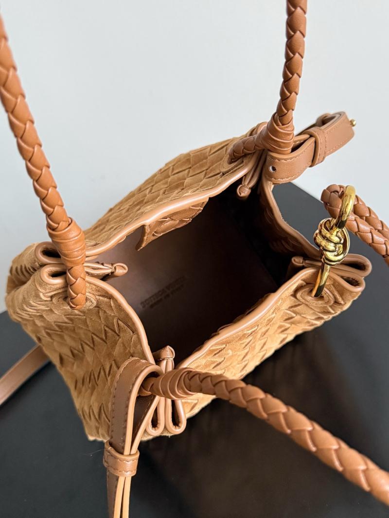 Bottega Veneta Suede Small Parachute Amber 796569