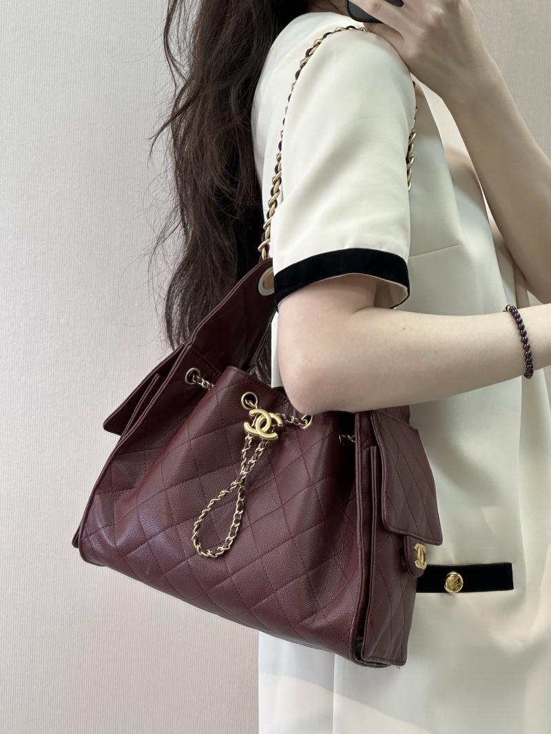 Chanel 25 Small Handbag Burgundy AS5293