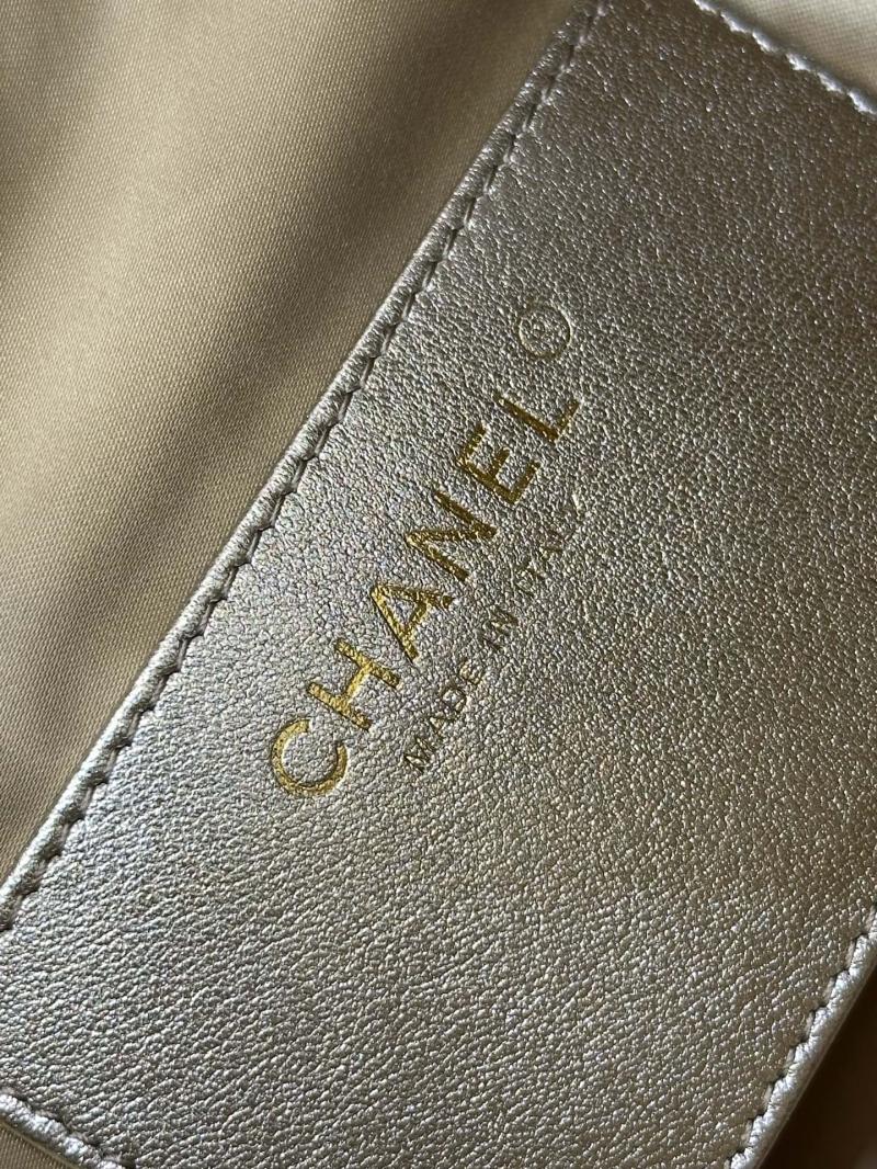 Chanel 25 Small Handbag Champagne Gold AS5293