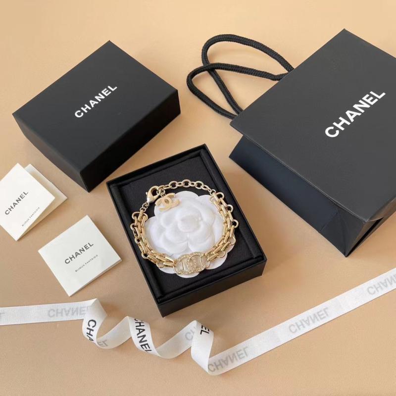 Chanel Bracelet YCB102902
