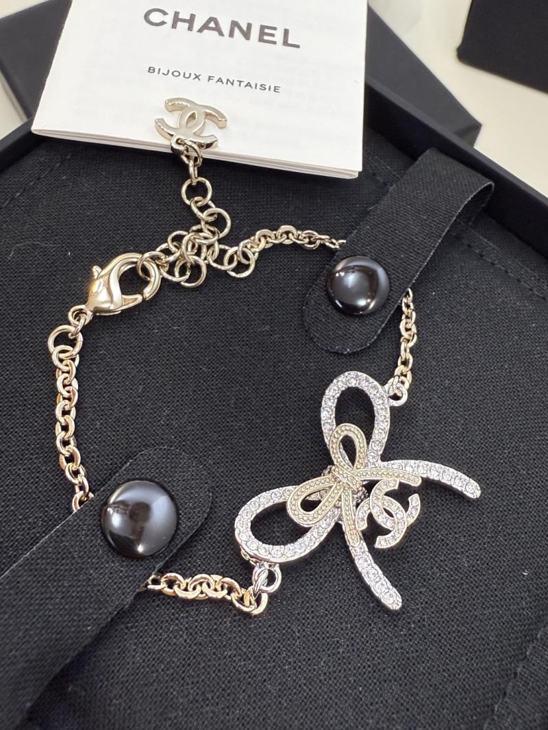Chanel Bracelet YCB112301
