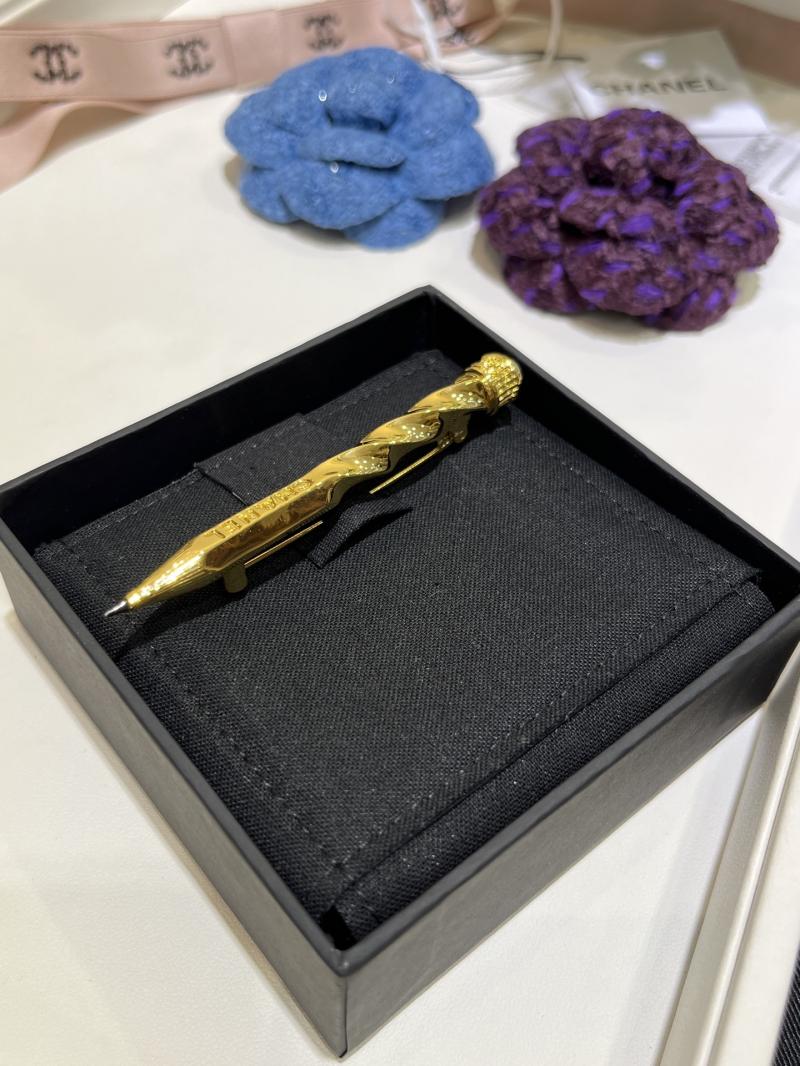 Chanel Brooch YCB102901