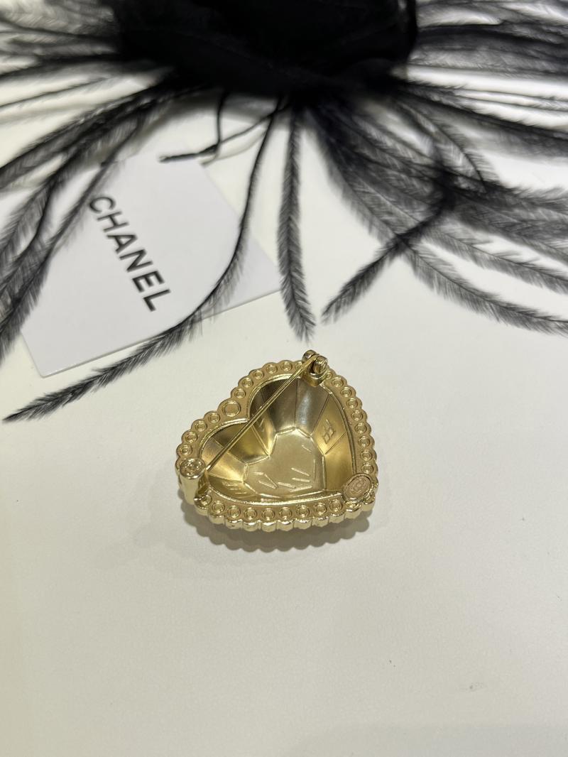 Chanel Brooch YCB111201