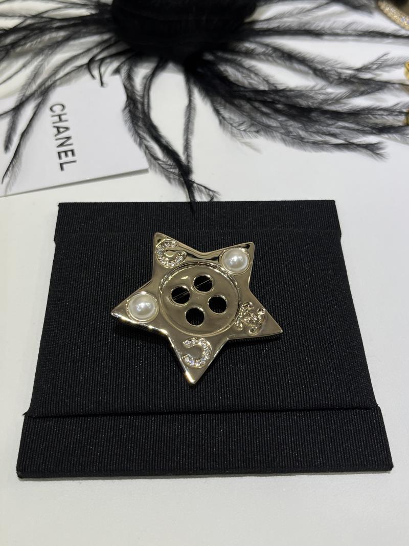 Chanel Brooch YCB111204