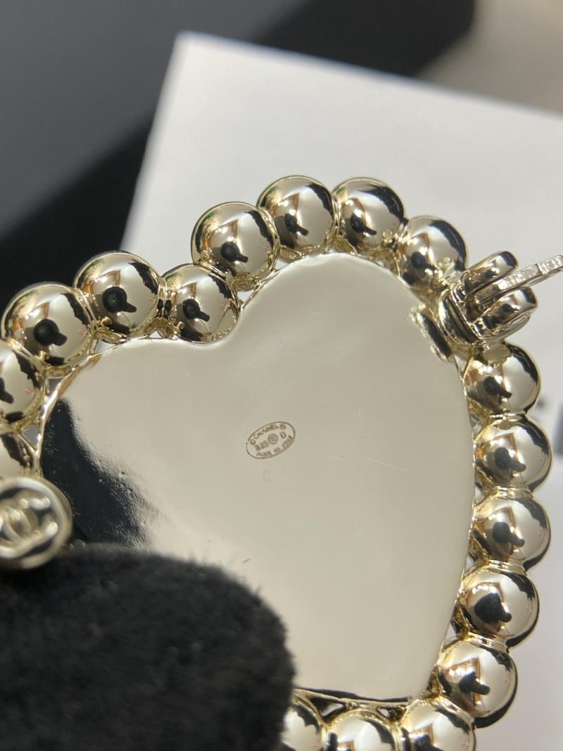 Chanel Brooch YCB111209