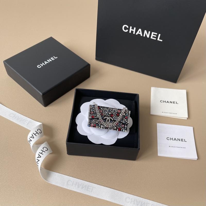 Chanel Brooch YCB111401