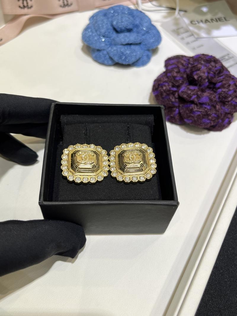 Chanel Earrings YCE102601