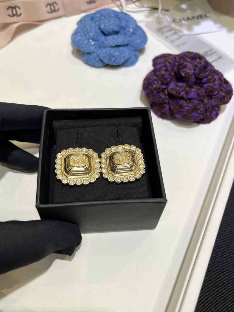Chanel Earrings YCE102601
