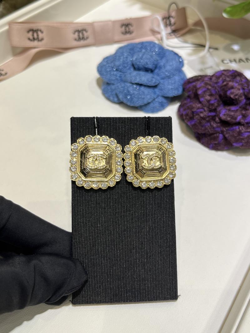 Chanel Earrings YCE102601