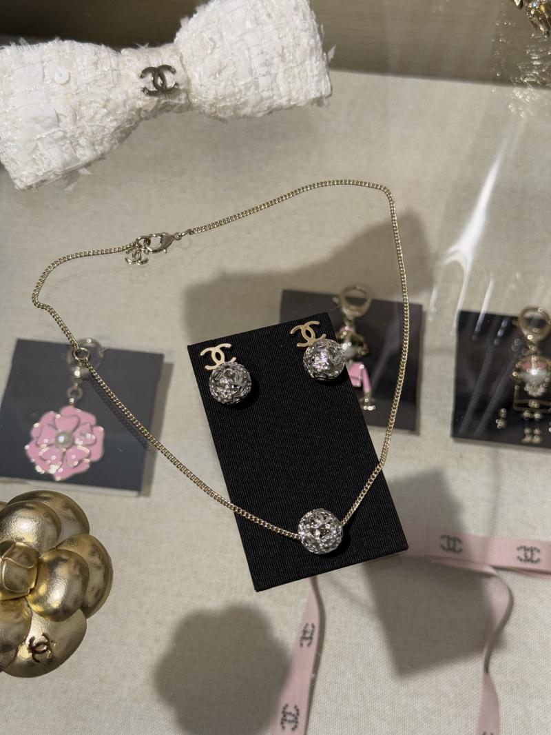 Chanel Earrings YCE102901