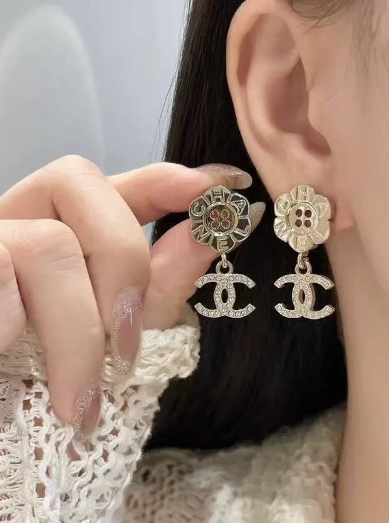 Chanel Earrings YCE110102