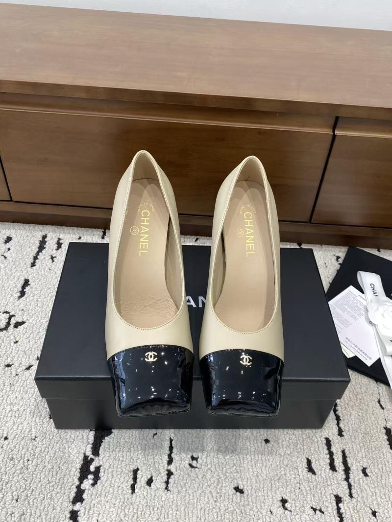 Chanel Pumps DCP111801