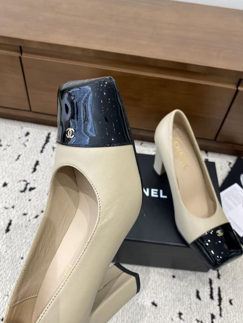Chanel Pumps DCP111801