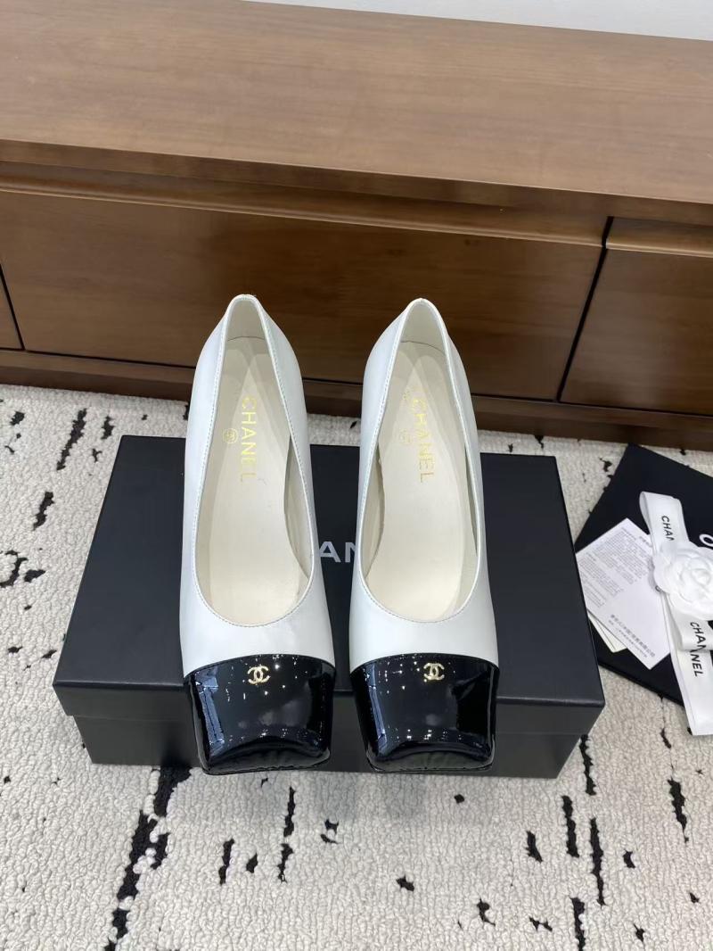 Chanel Pumps DCP111802