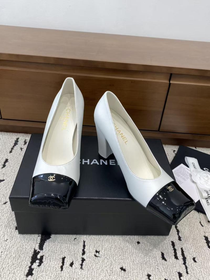 Chanel Pumps DCP111802