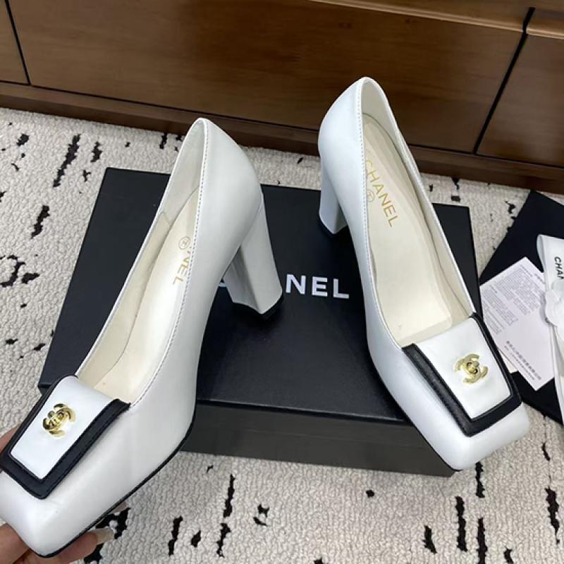 Chanel Pumps DCP111805