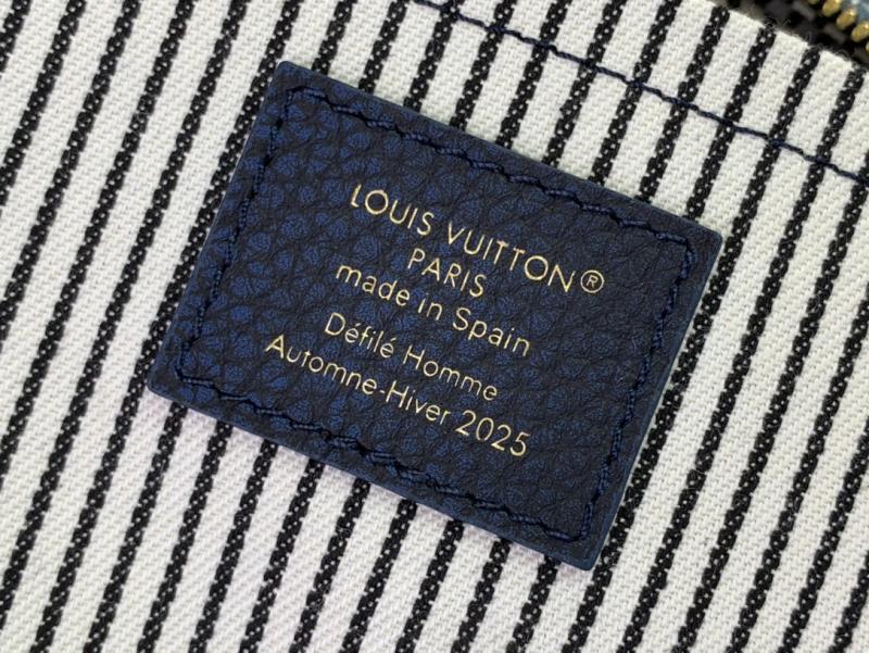 Chanel Speedy 25 Bandouliere M15276